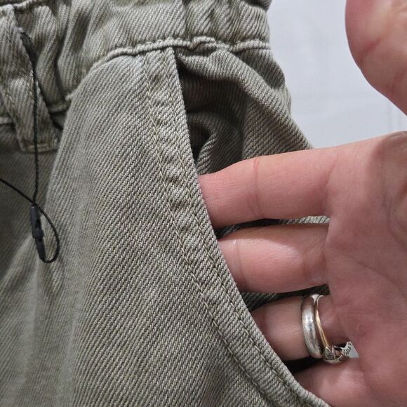 Zara High-Waisted 100% Cotton Paperbag Baggy Jeans, NWOT, Size 2 - Picture 4 of 8